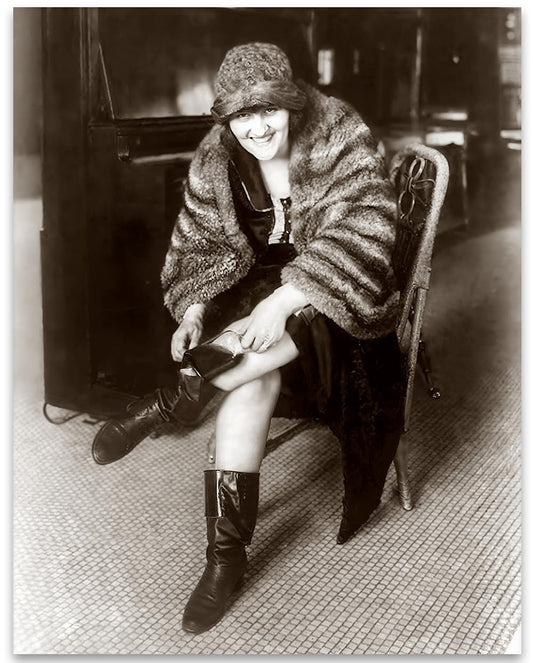 Boot Booze: 11x14 Unframed Poster - Vintage 1920s Retro Photos for Speakeasy & Bootleggers - Prohibition Era Bar Black & White Photo, Antique Historical Prints, Modern Lounge, Dorm & Home Bar Décor